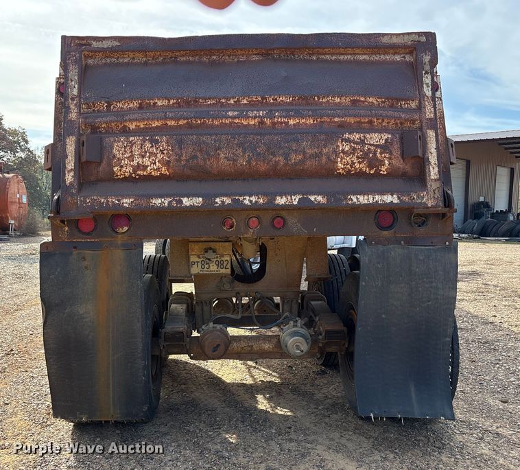 image for item ET7290 1997 Clement LW3236 end dump trailer