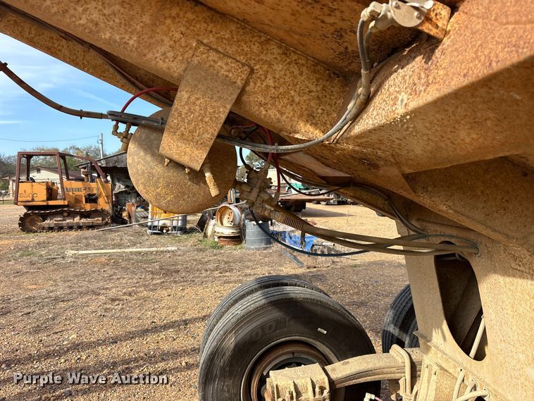 image for item ET7290 1997 Clement LW3236 end dump trailer