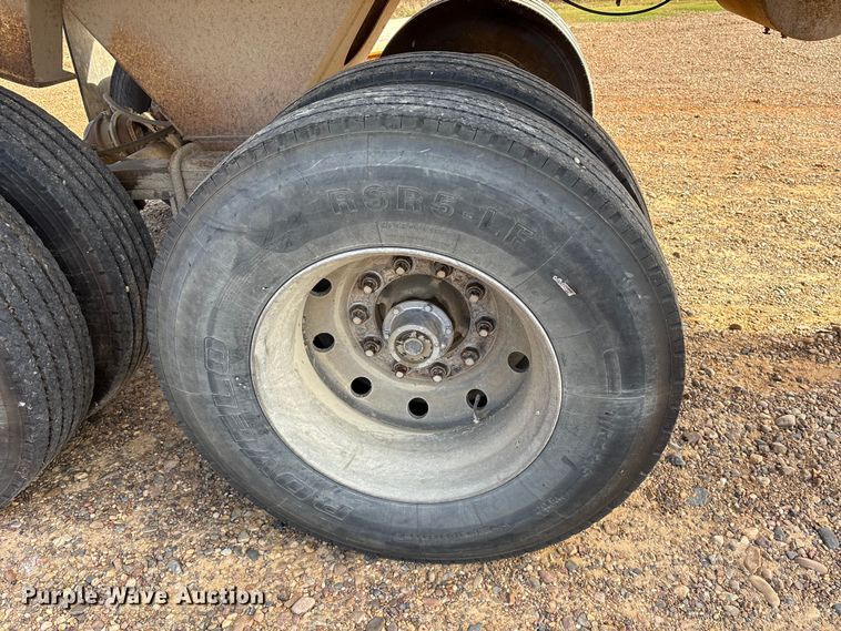 image for item ET7290 1997 Clement LW3236 end dump trailer