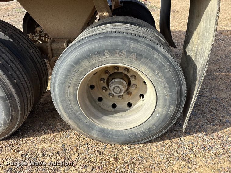 image for item ET7290 1997 Clement LW3236 end dump trailer