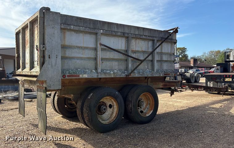 image for item ET7292 2005 Leach Pup-Dump end dump pup trailer