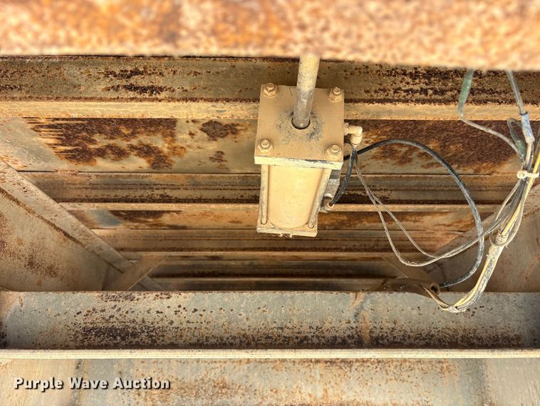 image for item ET7292 2005 Leach Pup-Dump end dump pup trailer