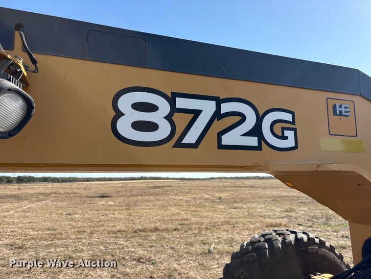 image for item ET7298 2011 John Deere 872G motor grader