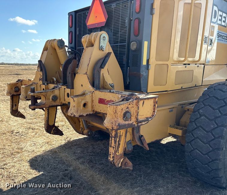 image for item ET7298 2011 John Deere 872G motor grader