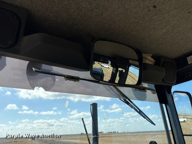 image for item ET7298 2011 John Deere 872G motor grader