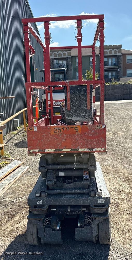 image for item ET7299 SkyJack SJ3219E scissor lift