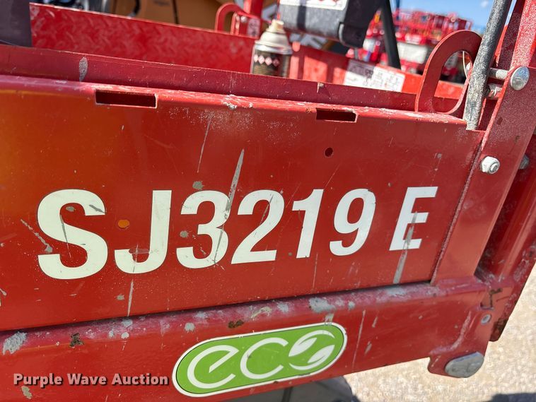 image for item ET7299 SkyJack SJ3219E scissor lift