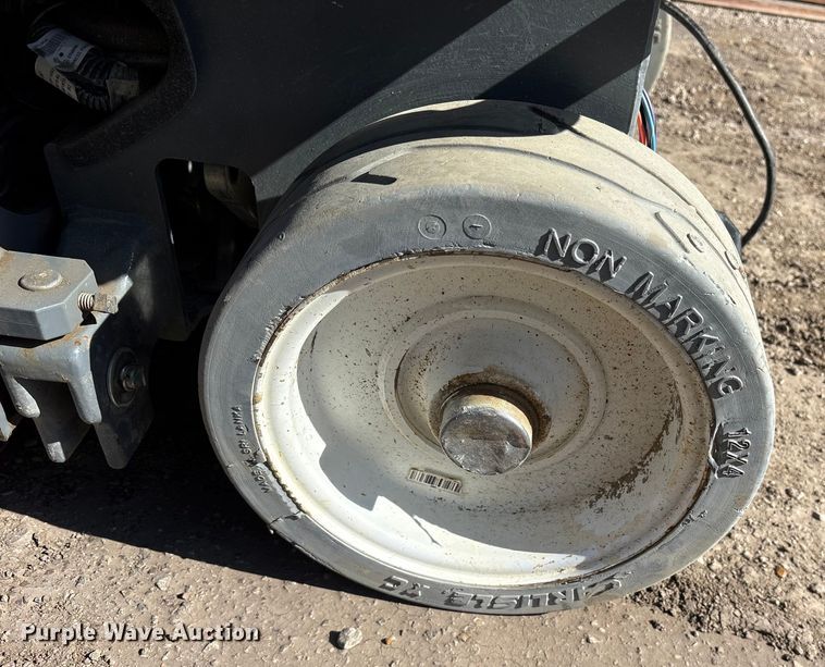 image for item ET7299 SkyJack SJ3219E scissor lift