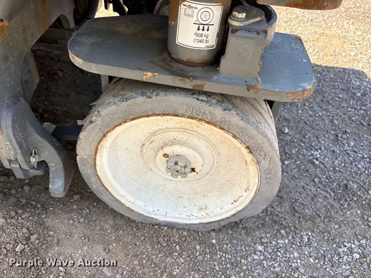 image for item ET7299 SkyJack SJ3219E scissor lift