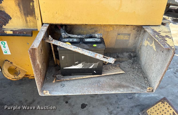 image for item ET7301 1994 Caterpillar 928F wheel loader