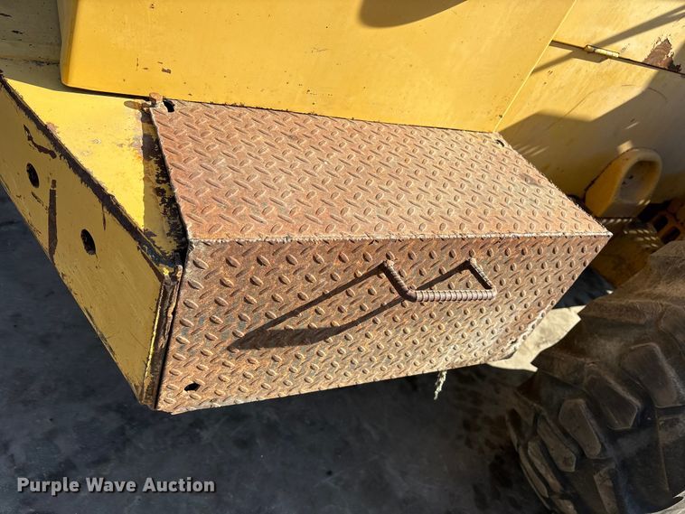 image for item ET7301 1994 Caterpillar 928F wheel loader