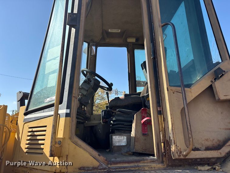 image for item ET7301 1994 Caterpillar 928F wheel loader