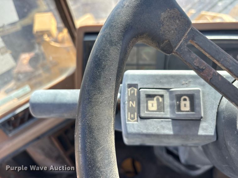 image for item ET7301 1994 Caterpillar 928F wheel loader