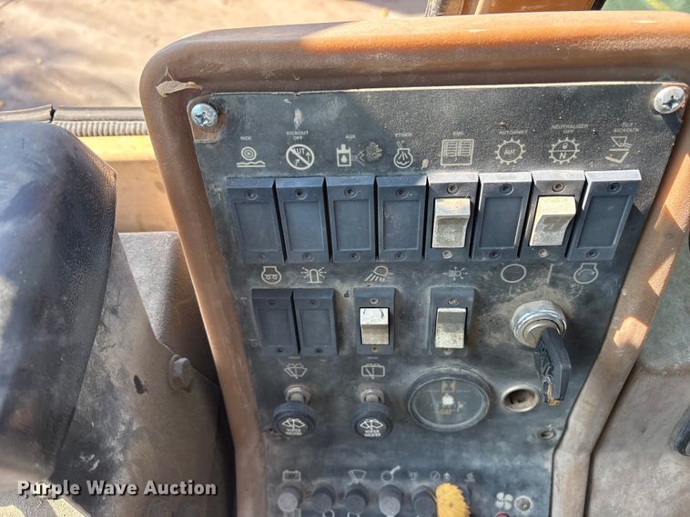 image for item ET7301 1994 Caterpillar 928F wheel loader