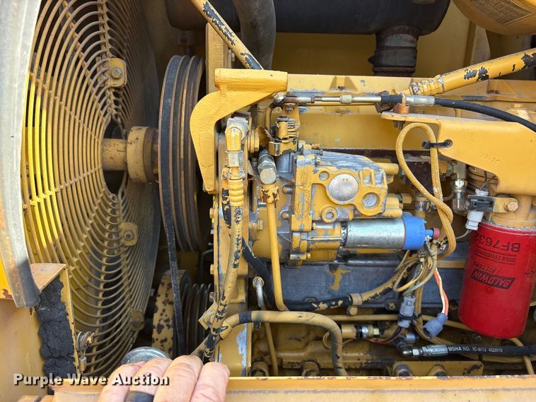 image for item ET7301 1994 Caterpillar 928F wheel loader