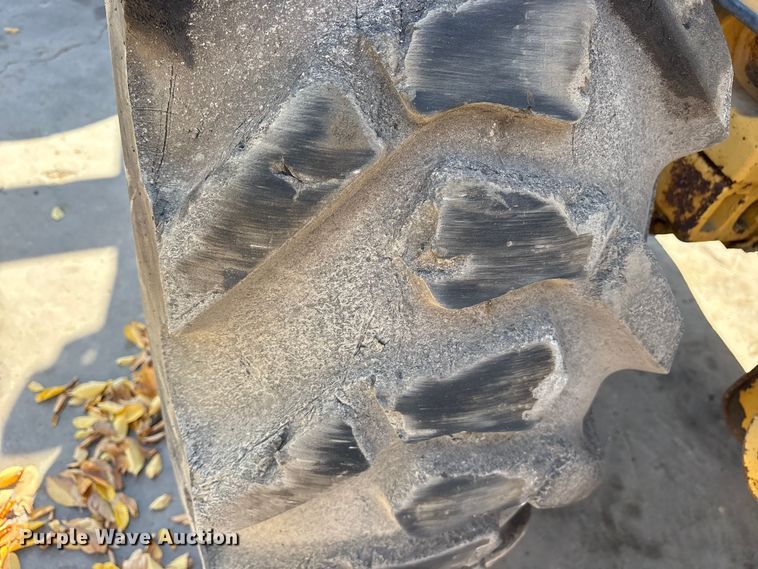 image for item ET7301 1994 Caterpillar 928F wheel loader