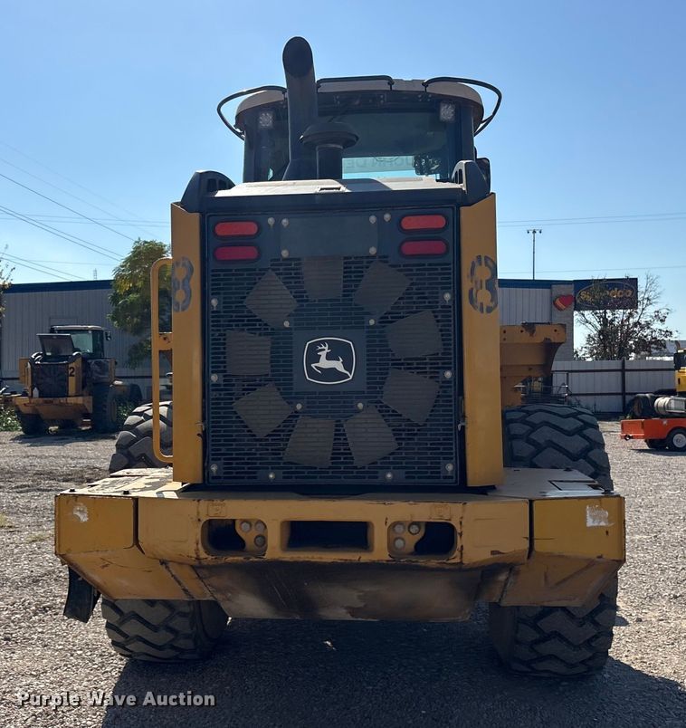 image for item ET7302 2014 John Deere 624K wheel loader