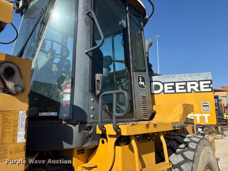 image for item ET7302 2014 John Deere 624K wheel loader