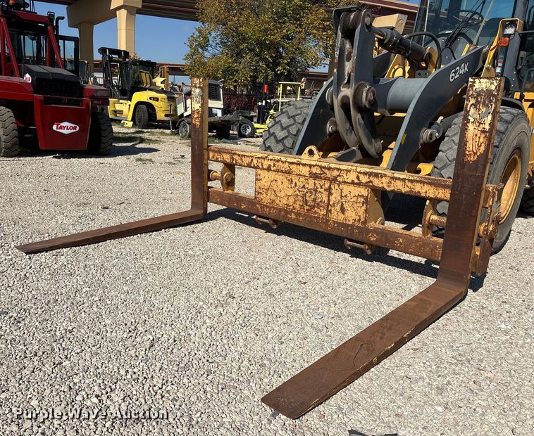 image for item ET7302 2014 John Deere 624K wheel loader