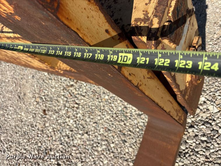 image for item ET7302 2014 John Deere 624K wheel loader