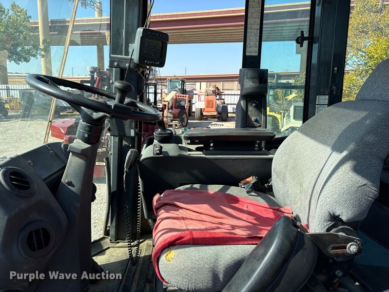 image for item ET7302 2014 John Deere 624K wheel loader