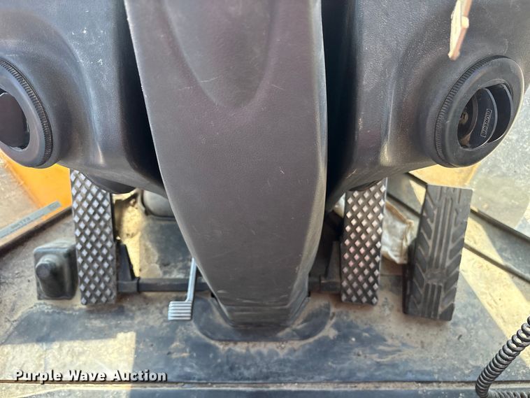 image for item ET7302 2014 John Deere 624K wheel loader