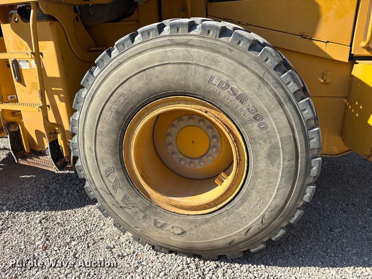 image for item ET7302 2014 John Deere 624K wheel loader