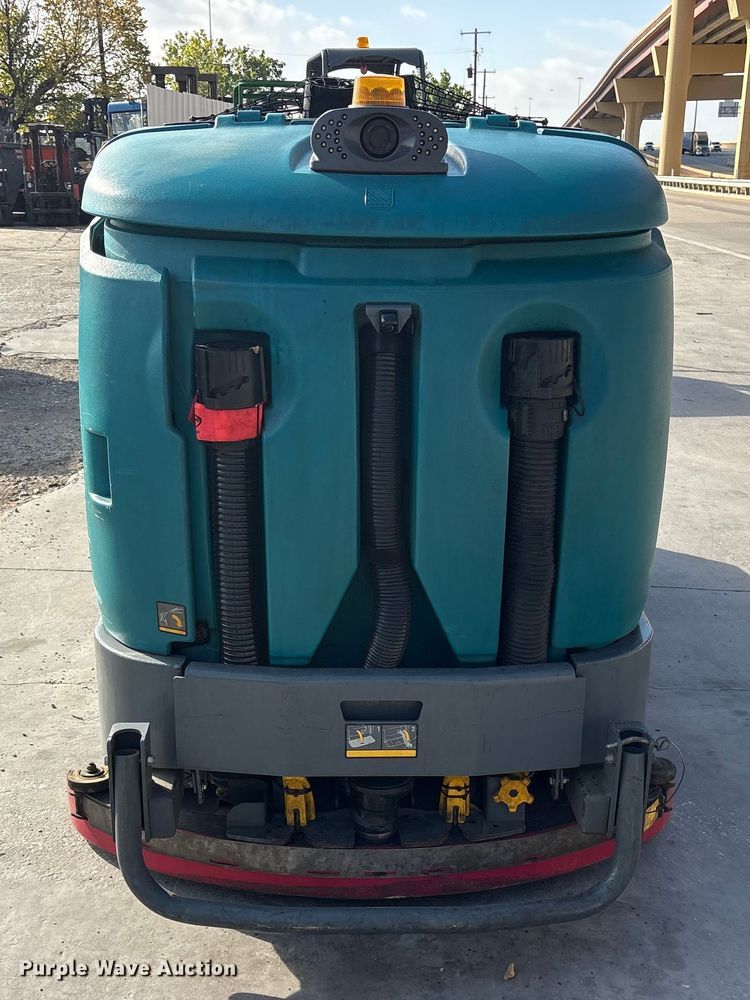 image for item ET7304 Tennant M17 floor scrubber