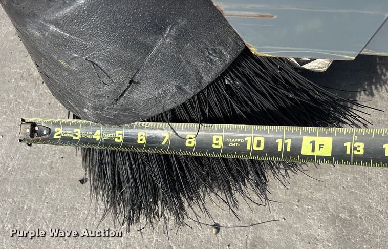 image for item ET7304 Tennant M17 floor scrubber