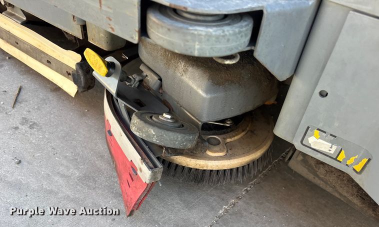 image for item ET7304 Tennant M17 floor scrubber