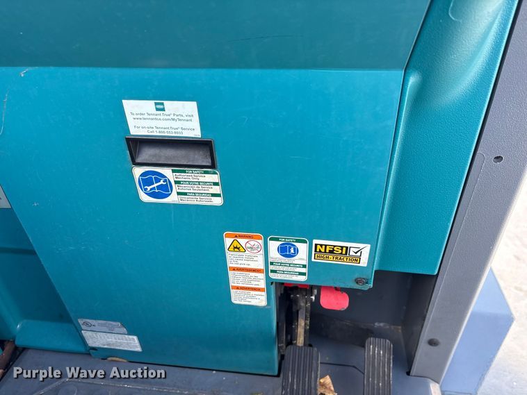 image for item ET7304 Tennant M17 floor scrubber