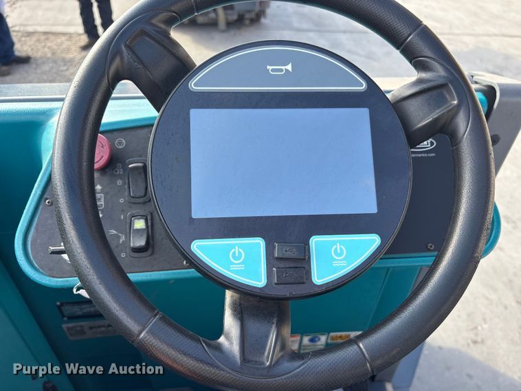 image for item ET7304 Tennant M17 floor scrubber