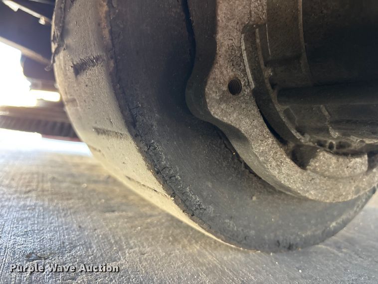 image for item ET7304 Tennant M17 floor scrubber