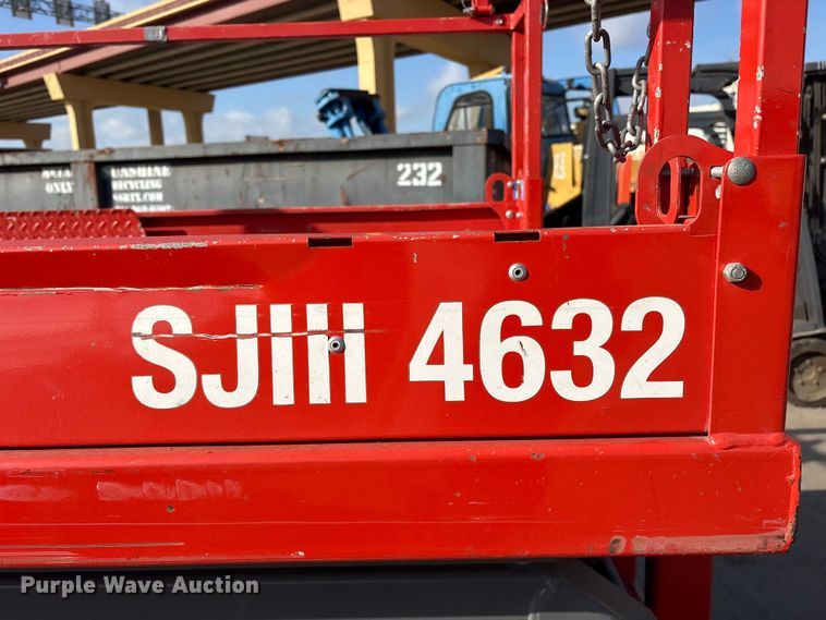 image for item ET7305 2014 Skyjack SJIII 4632 scissor lift