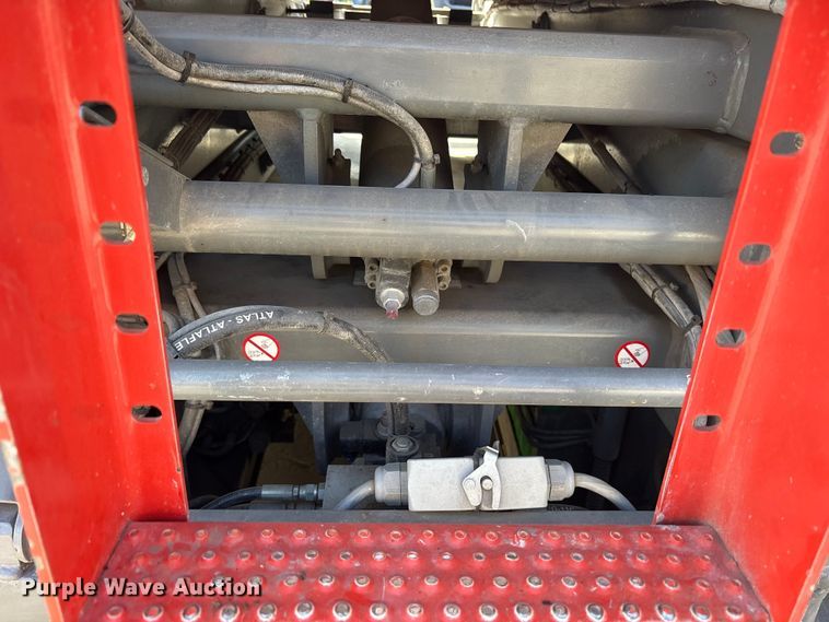 image for item ET7305 2014 Skyjack SJIII 4632 scissor lift