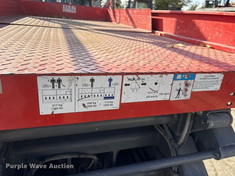 image for item ET7305 2014 Skyjack SJIII 4632 scissor lift