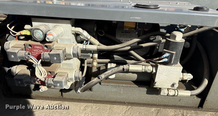 image for item ET7305 2014 Skyjack SJIII 4632 scissor lift