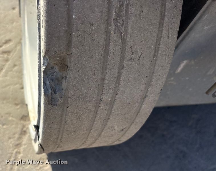 image for item ET7305 2014 Skyjack SJIII 4632 scissor lift