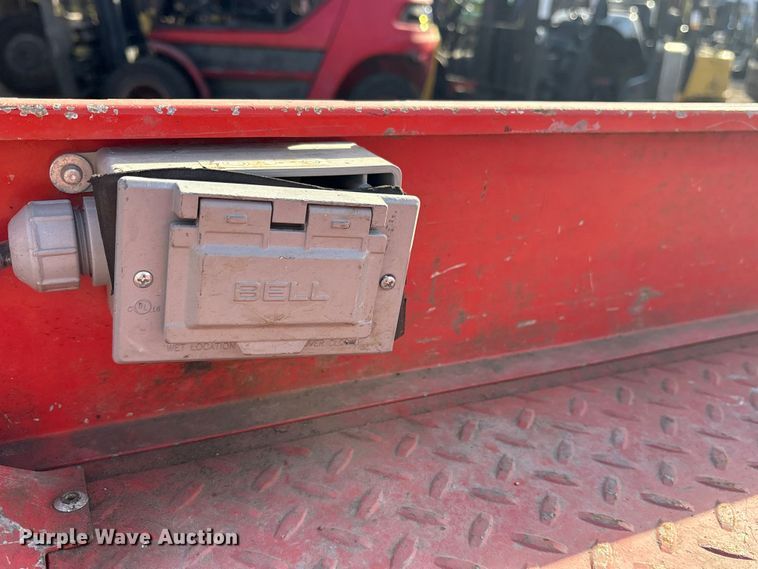 image for item ET7306 2014 Skyjack SJIII 3226 scissor lift