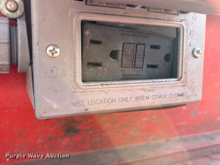 image for item ET7306 2014 Skyjack SJIII 3226 scissor lift