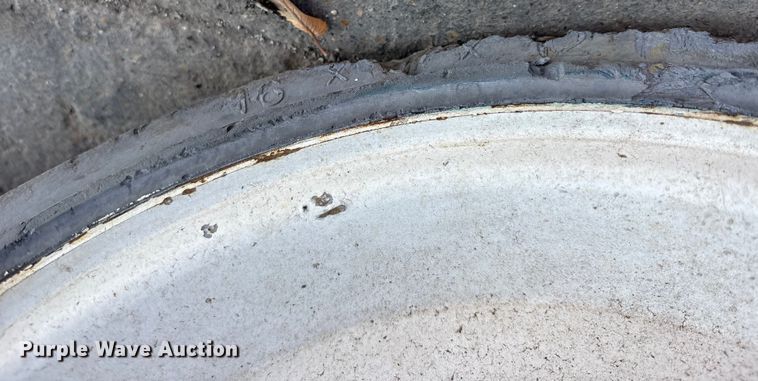 image for item ET7306 2014 Skyjack SJIII 3226 scissor lift