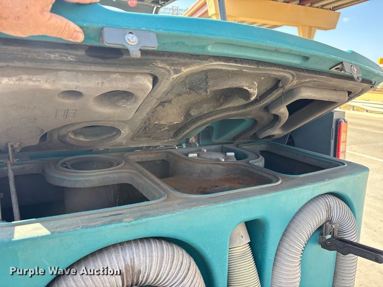 image for item ET7307 Tennant M20 Sweeper-scrubber.