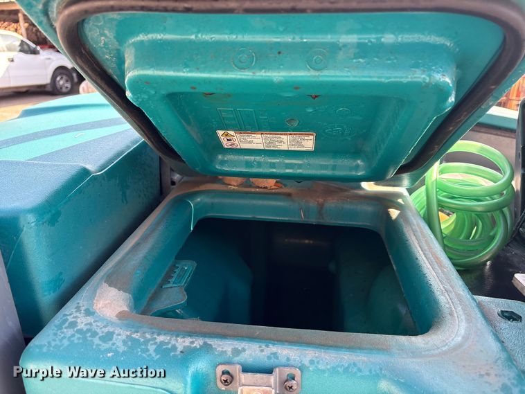 image for item ET7307 Tennant M20 Sweeper-scrubber.