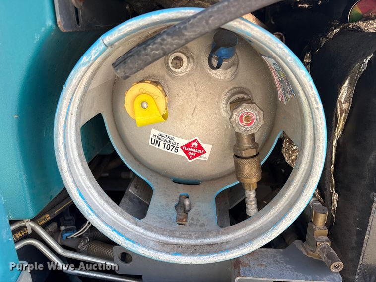 image for item ET7307 Tennant M20 Sweeper-scrubber.