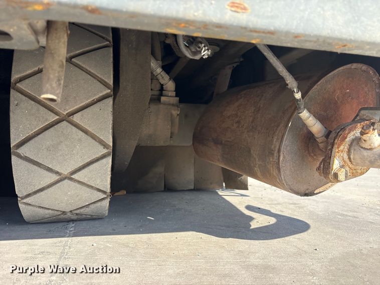 image for item ET7307 Tennant M20 Sweeper-scrubber.