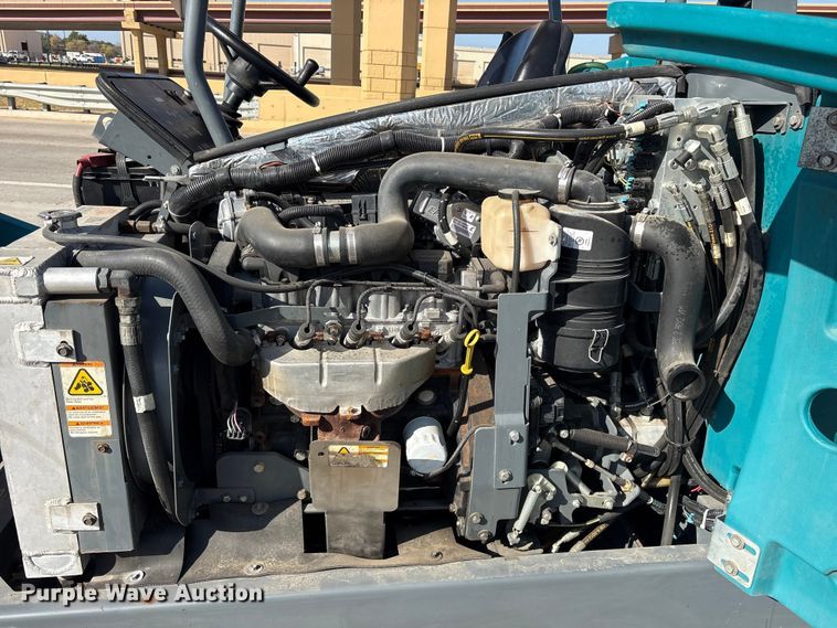 image for item ET7307 Tennant M20 Sweeper-scrubber.