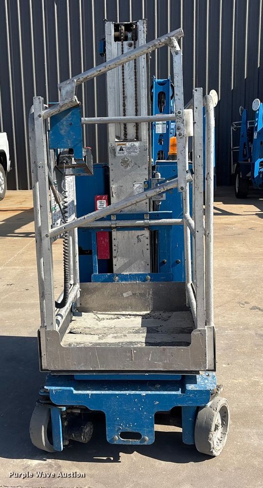 image for item ET7308 2017 Genie GR-20 vertical lift