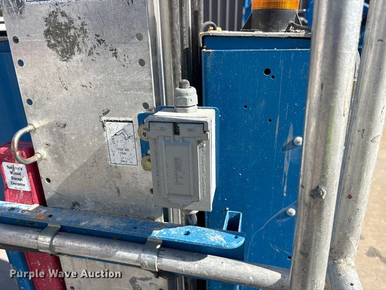 image for item ET7308 2017 Genie GR-20 vertical lift