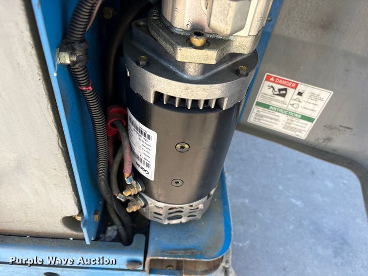 image for item ET7308 2017 Genie GR-20 vertical lift