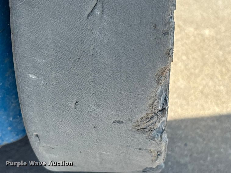 image for item ET7308 2017 Genie GR-20 vertical lift